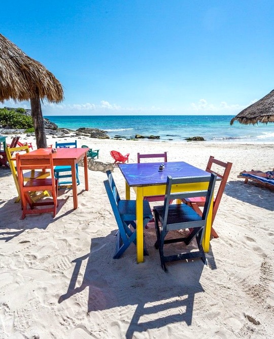 zamas-restaurant-on-the-beach-in-Tulum