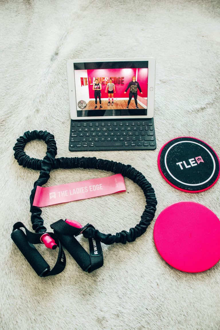 TRAVEL WORKOUTS WITH THE LADIES EDGE • The Daydream Diaries