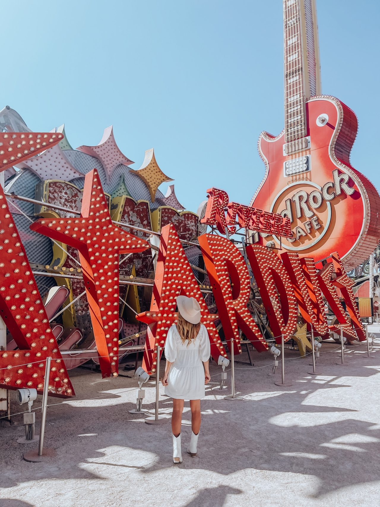 Things to do in Vegas besides Gambling | THE DAYDREAM DIARIES