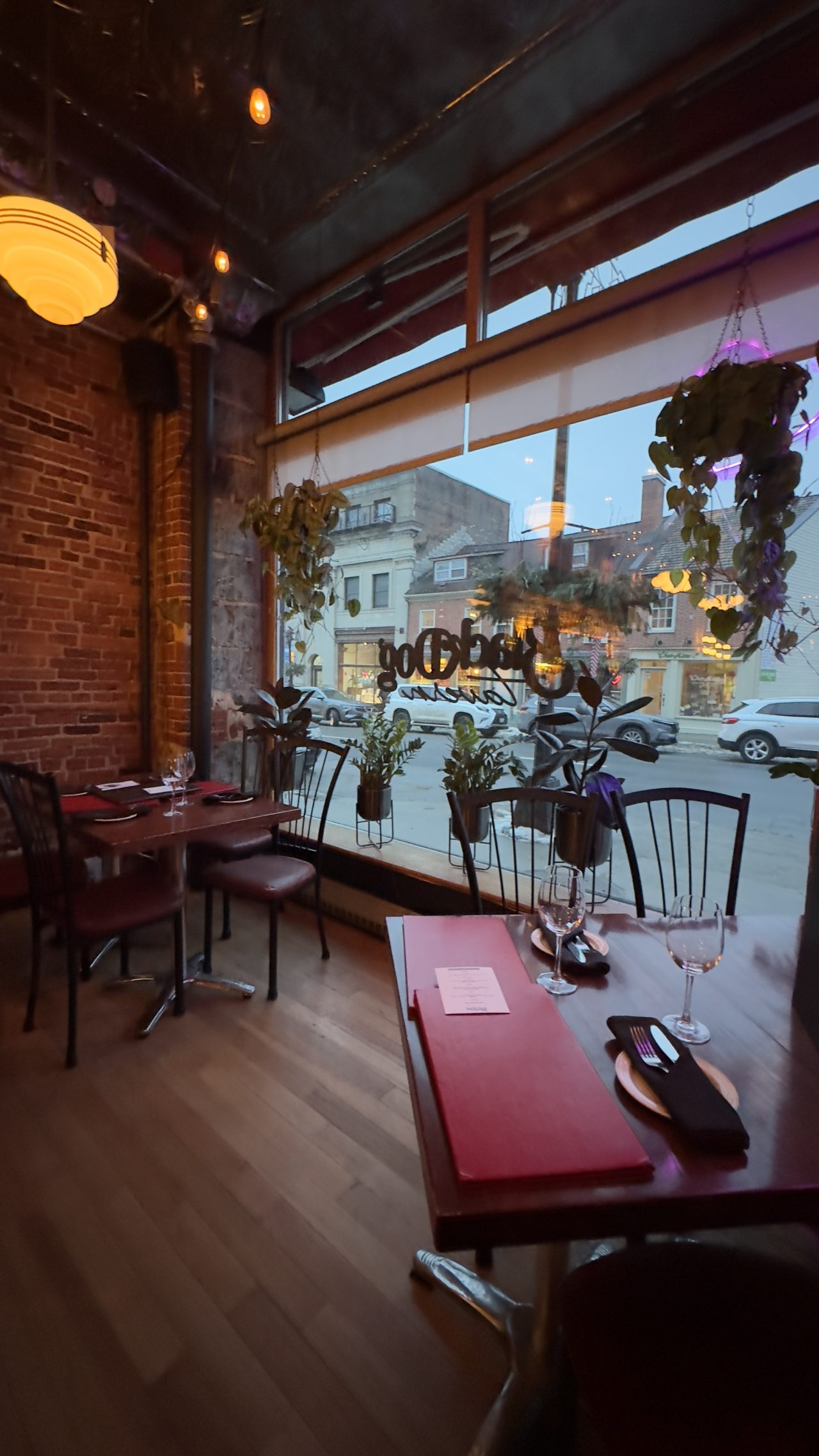 9 Of The Best Restaurants in Kingston Ontario • The Daydream Diaries