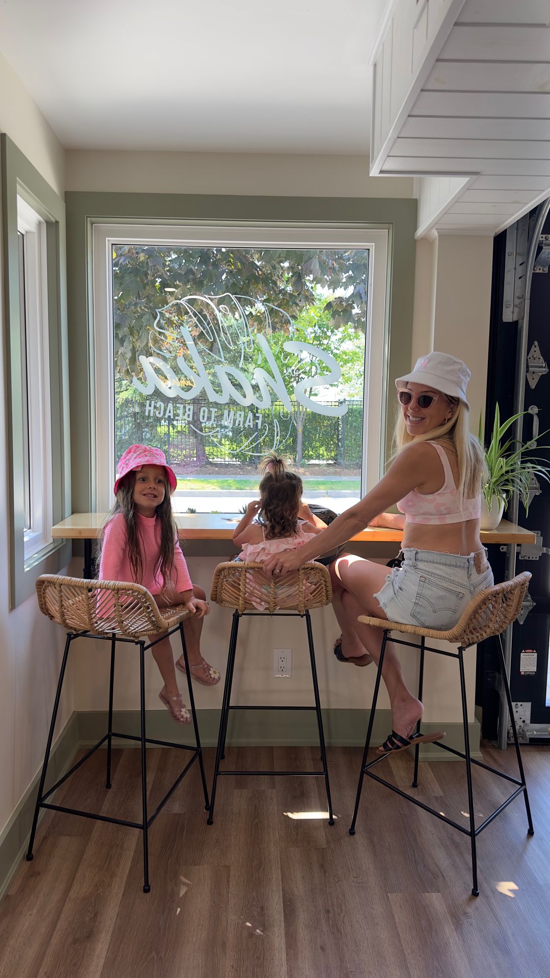 7 Incredible Family Vacations in Ontario To Take This Year