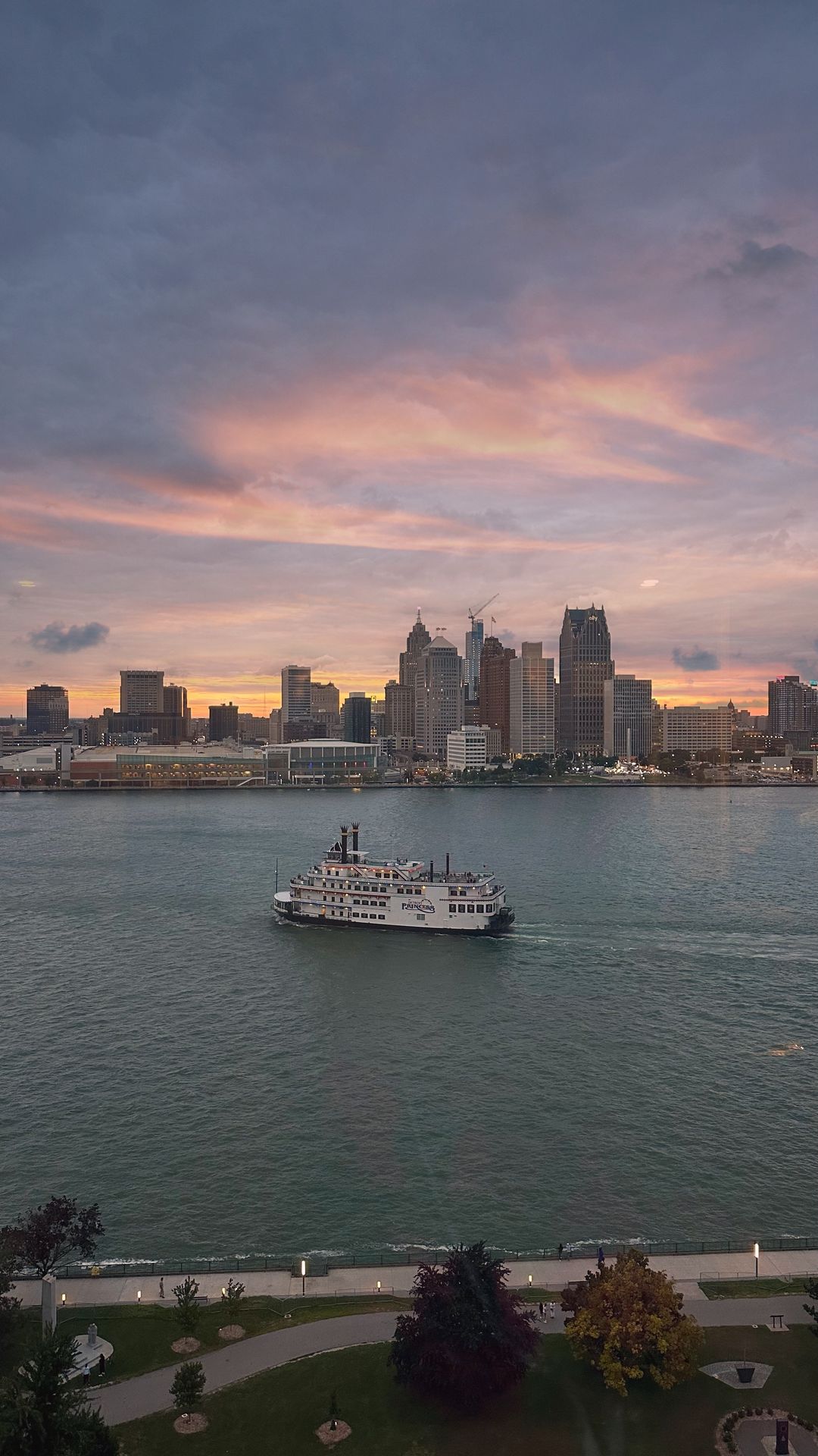 11 Unique & Amazing Things To Do In Windsor Ontario