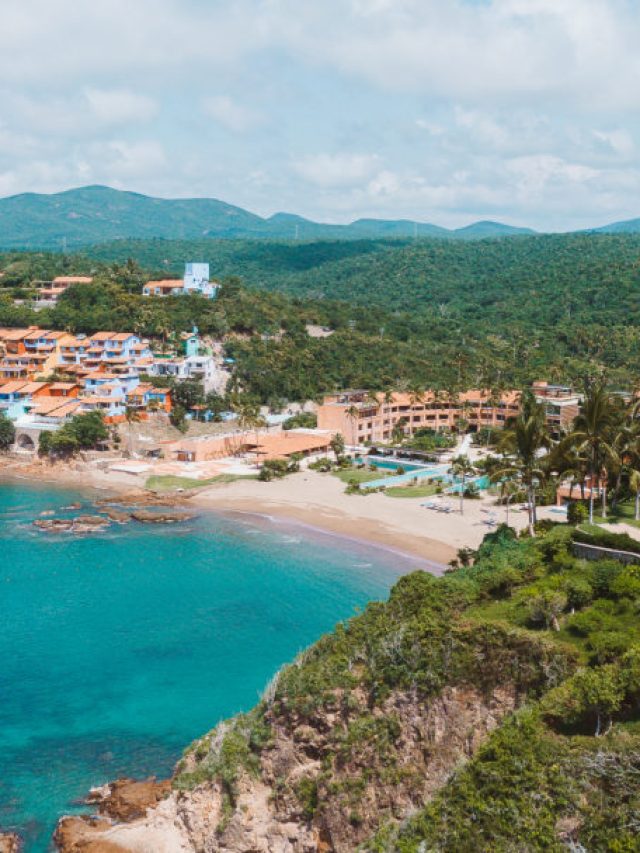 A COMPLETE GUIDE TO THE LUXURIOUS BEACH TOWN OF CAREYES, MEXICO